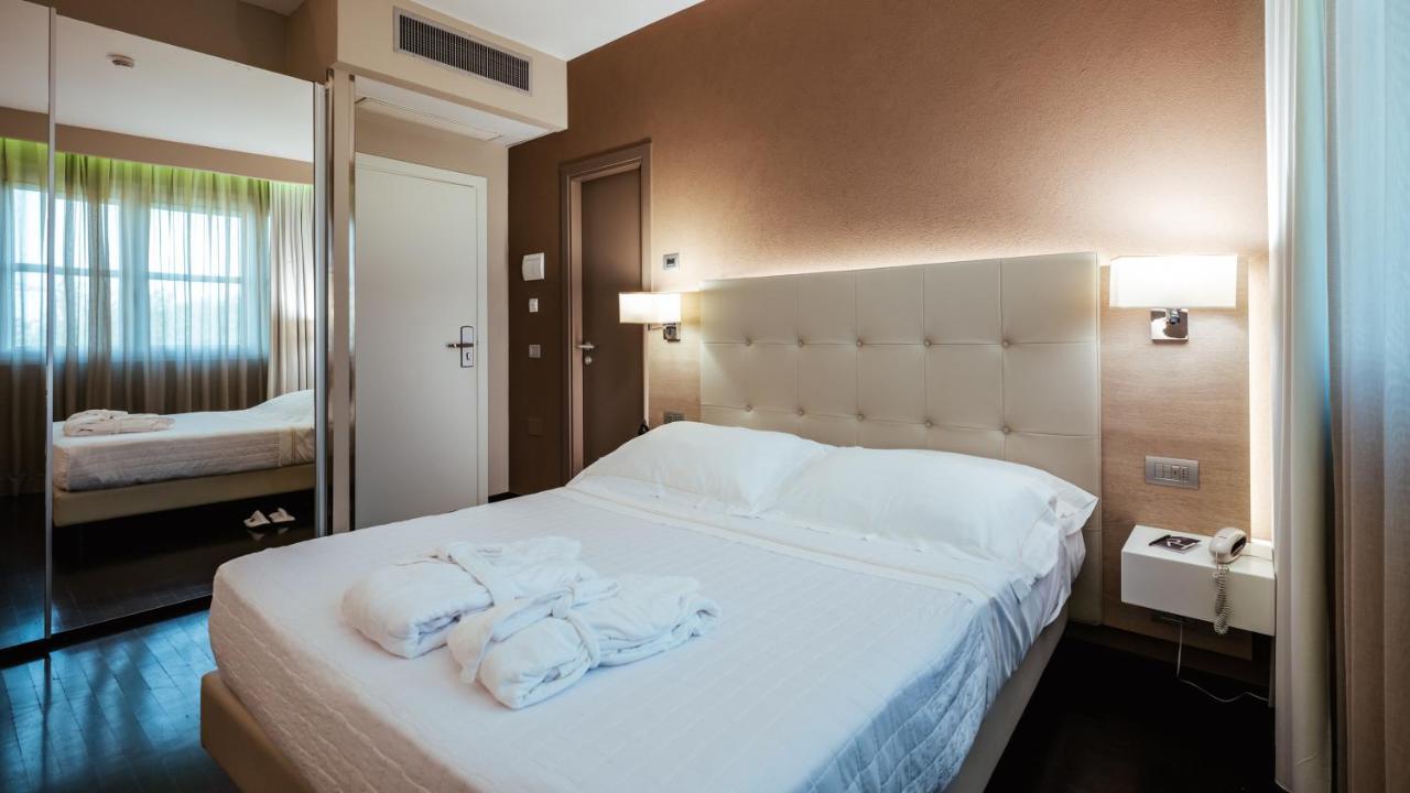 Raffaello Hotel Senigallia Esterno foto