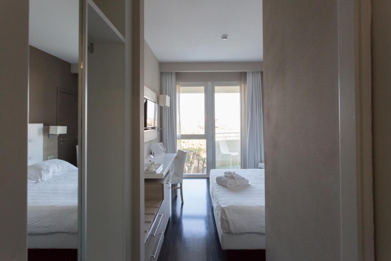 Raffaello Hotel Senigallia Esterno foto